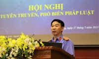 Đ/c Dương Trọng Cường- Phó Viện trưởng Viện kiểm sát  TP Hạ Long truyền đạt một số nội dung