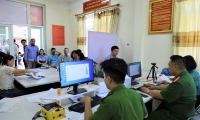 Đảng bộ Công ty Than Hà Tu triển khai cấp đổi Thẻ đảng viên theo quy định mới