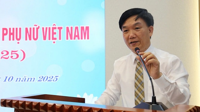 2dc tran quoc tuan bi thu dang uy giam doc cong ty phat bieu chuc mung