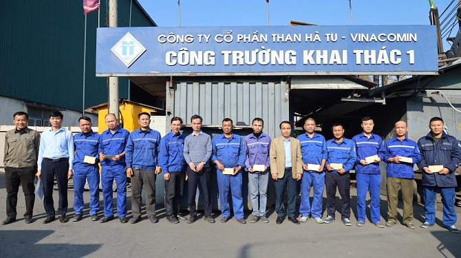 cong truong khai thac 1 nhan thuong phong trao thi dua