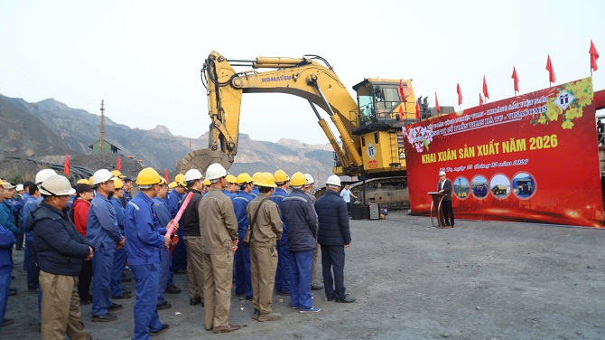 phat lenh san xuat khai xuan dau nam