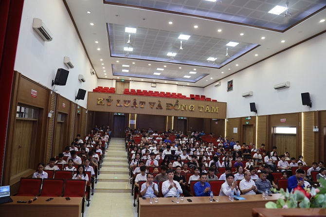 Toàn cảnh Đại biểu tham dự Hội nghị