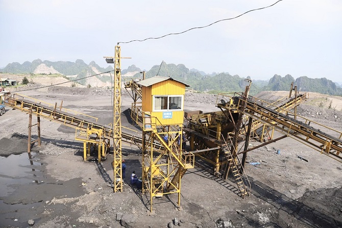 Hệ thống Sàng 4 công suất 750 tấn/ca tại mặt bằng +225 khu vực Đông Nam khai trường