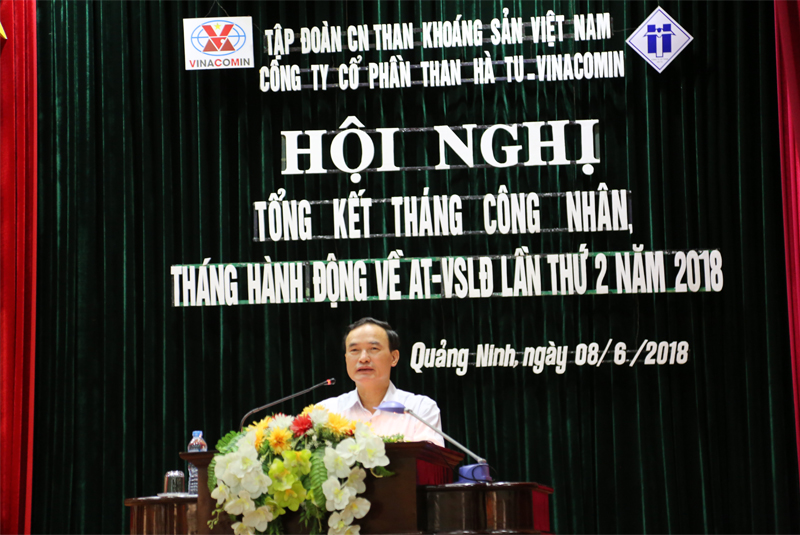 Đ/c: Trần Danh Chức- Ủy viên đoàn chủ tịch- Chủ tịch Liên đoàn Lao động tỉnh Quảng Ninh, phát biểu tại Hội nghị Tổng kết Tháng Công nhân - Tháng ATVSLĐ năm 2018