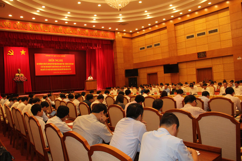 Ban Thường vụ Tỉnh ủy Quảng Ninh làm việc với Tập đoàn Công nghiệp Than - Khoáng sản Việt Nam