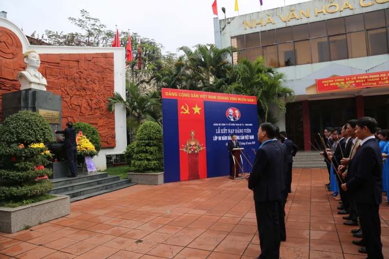 Đảng ủy Công ty CP  Than Hà Tu: Kết nạp  lớp Đảng viên chào mừng kỷ niệm 90 năm ngày thành lập Đảng Cộng Sản Việt Nam ( 03/02/1930-03/02/2020)